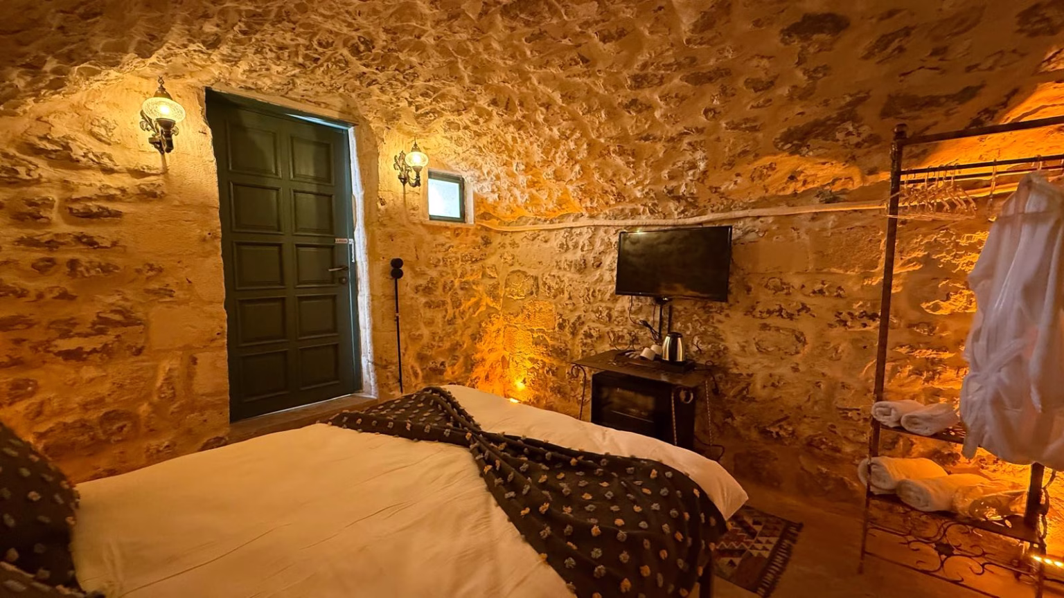 WhatsApp Image 2025-03-29 at 21.48.25 (4)