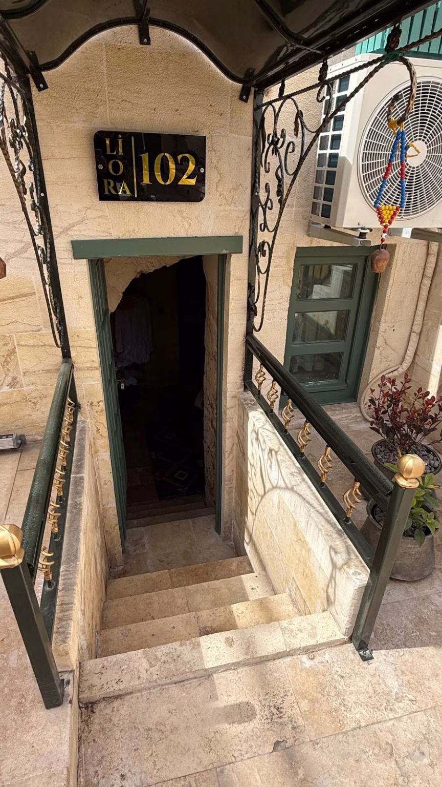 WhatsApp Image 2025-03-29 at 21.49.03 (2)