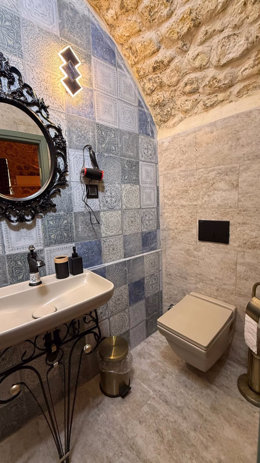 WhatsApp Image 2025-03-29 at 21.49.03 (4)