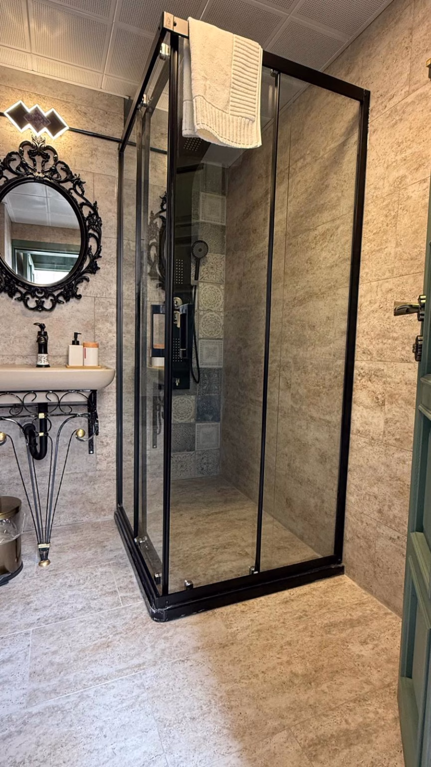 WhatsApp Image 2025-03-29 at 21.51.19 (2)