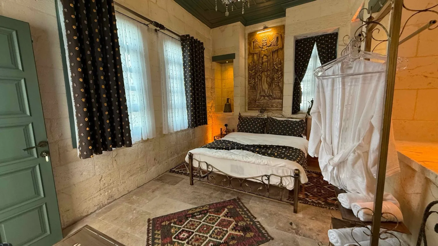 WhatsApp Image 2025-11-05 at 19.21.17 (1)